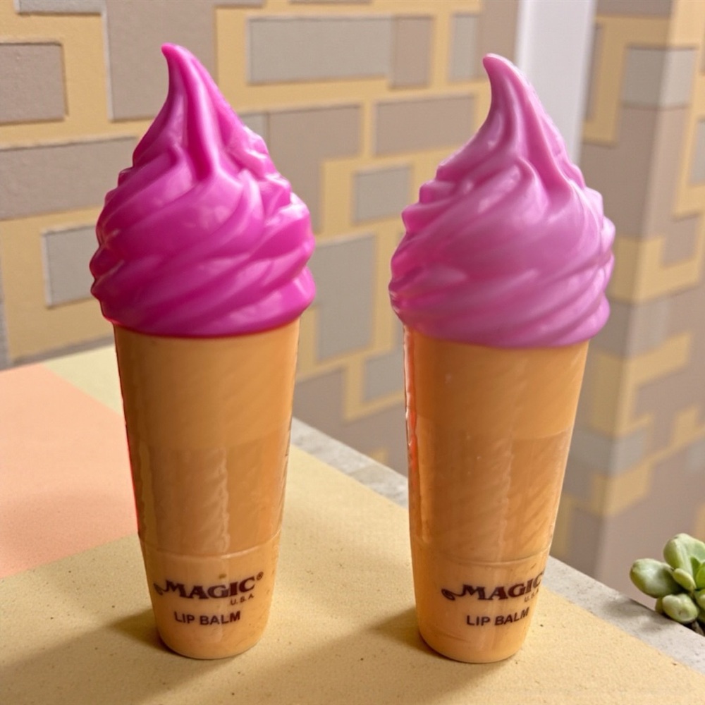 Magic Pink Ice Cream Lip Balm Duo NEW PC